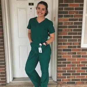 Meet your Posher, Olivia